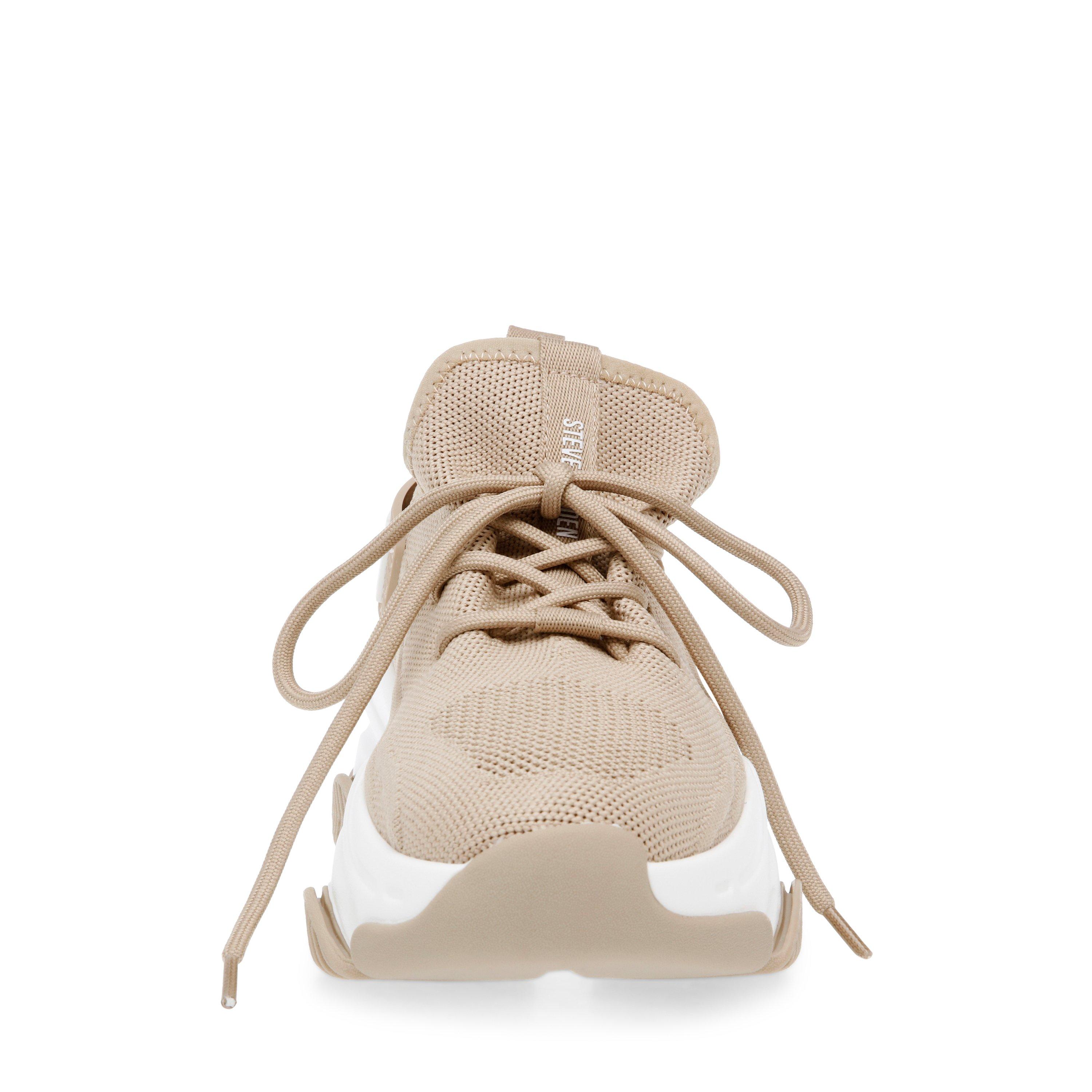 Steve Madden Protege e Sneakers.