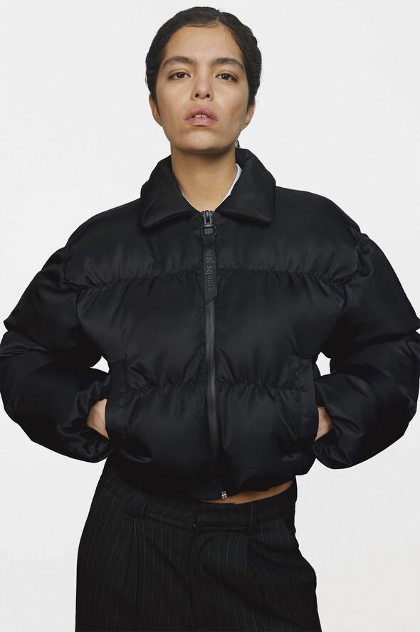 Oval Square Bam Cropped Puffer Black