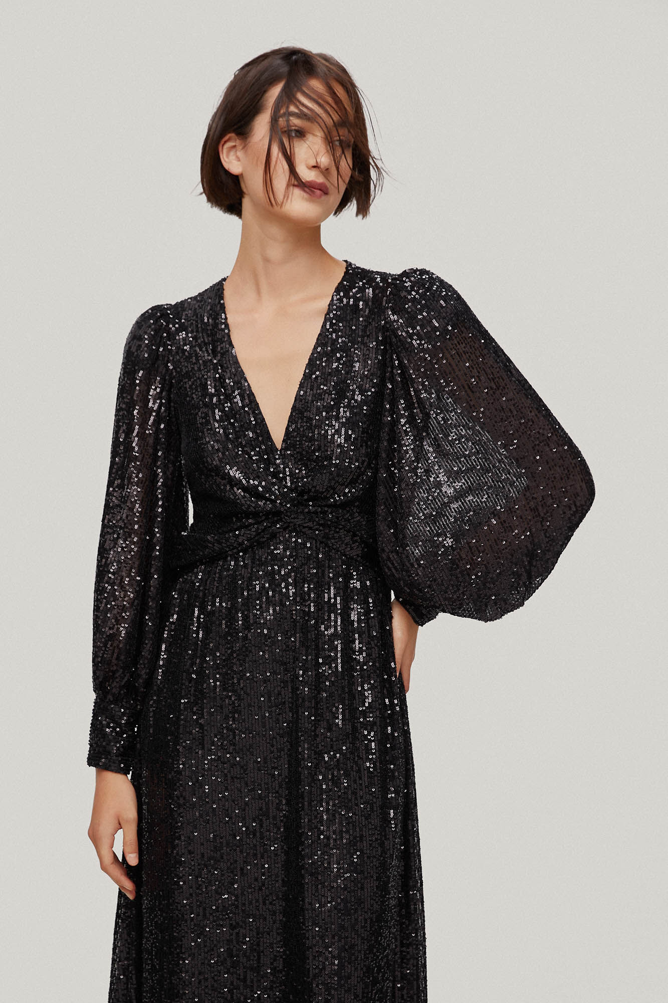 Vestido Jacaranda com lantejoulas brilhantes - Preto