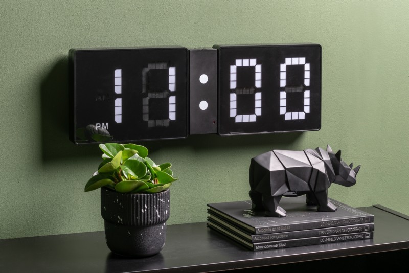 Wall Clock LED Look Flip