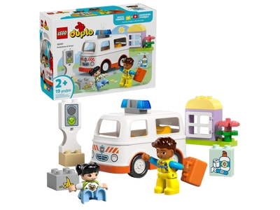 LEGO Ambulance met chauffeur (10447)