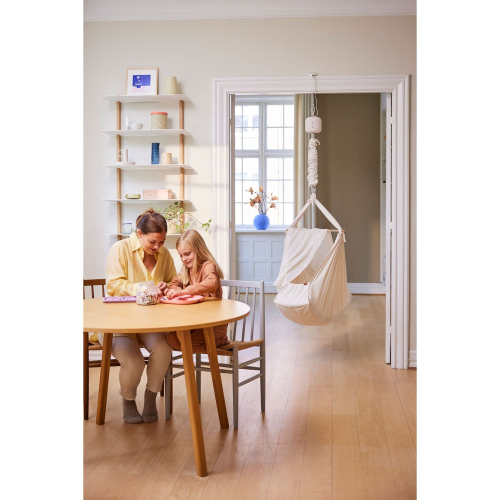 Køb MEMBANTU Beige Vuggemotor Leelo02