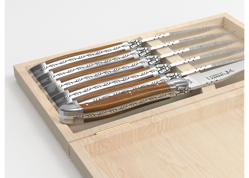 Service de 6 couteaux Laguiole avec un manche en bois de gaïac et mitres en acier inoxydable