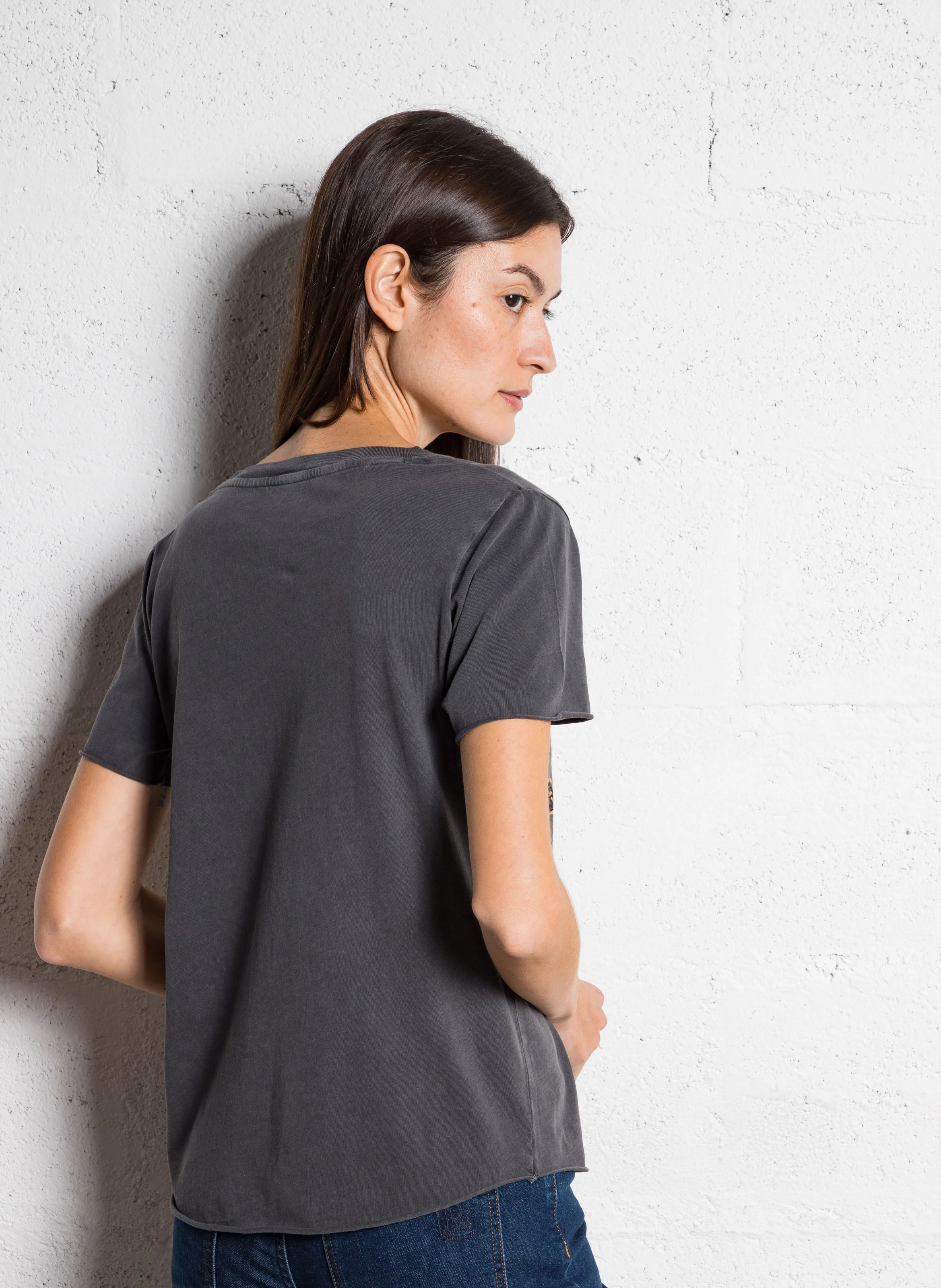 TIZIA - Tee-shirt droit col rond en coton bio | Noir