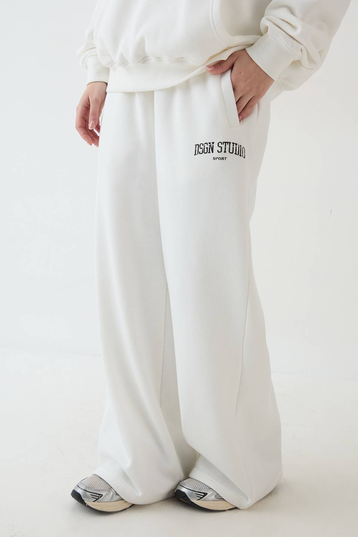 Jogging Droit Imprimé Universitaire Dsgn Studio