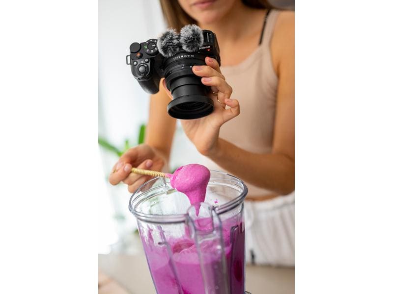 Nikon Fotokamera Z30 VLOGGING KIT Spiegelloser Fotoapparat mit erstklassiger Bildqualität – Die neue Welt des Vloggens