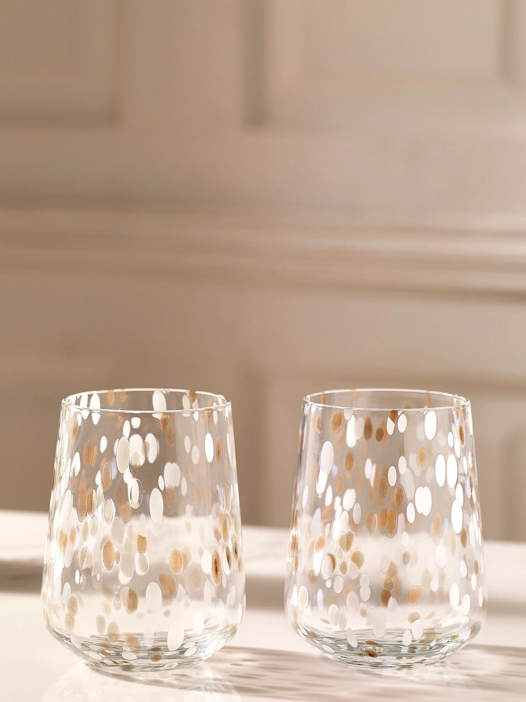 Set van 2 glazen met confettiprint