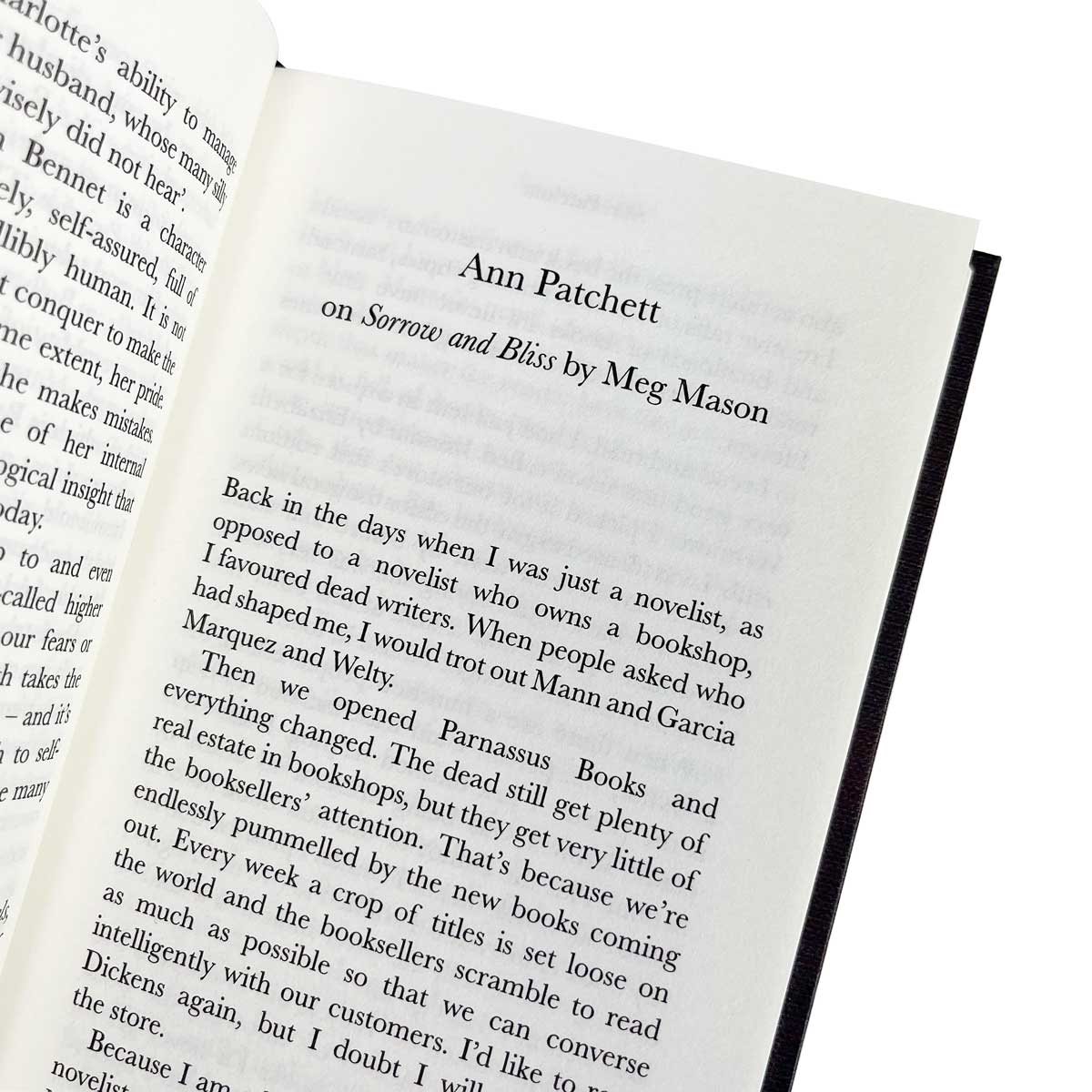 What Writers Read: 35 Writers on their Favourite Book (Hardback)