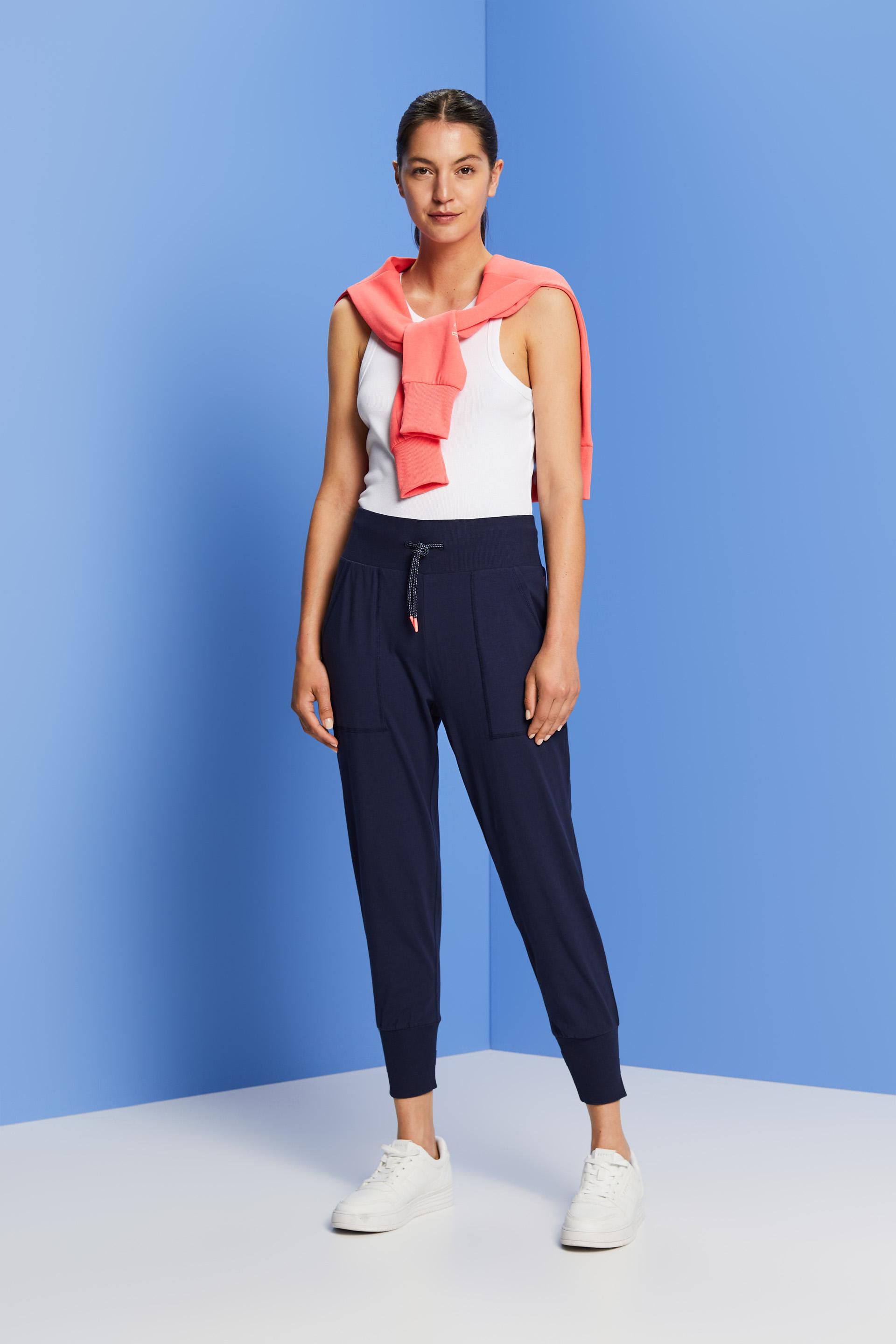 Pants knitted