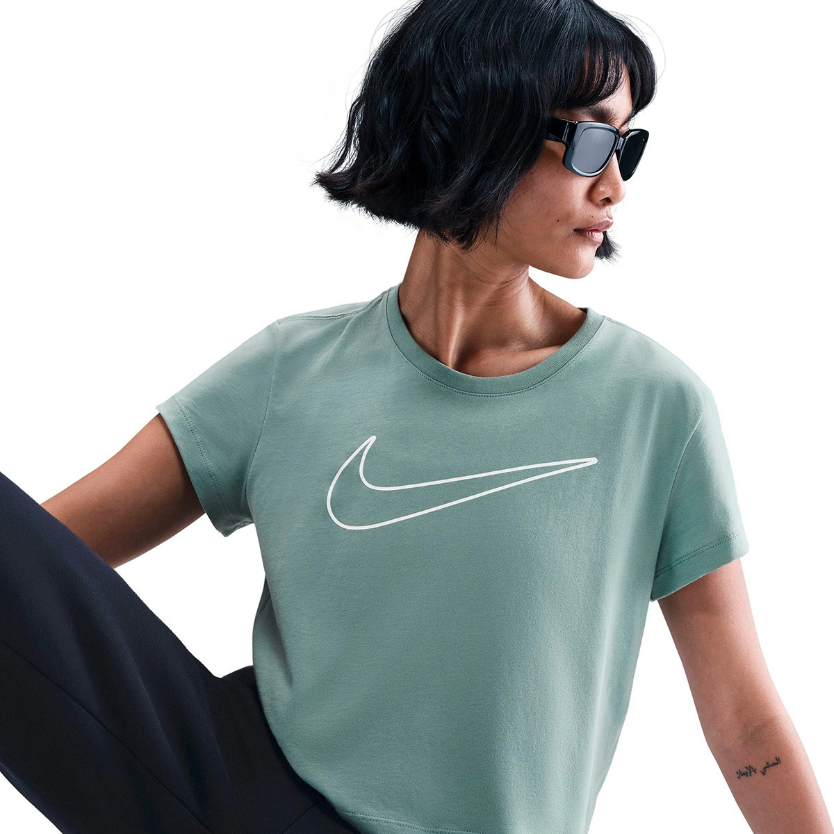 T-Shirt Nike Sportswear Club Mulher
