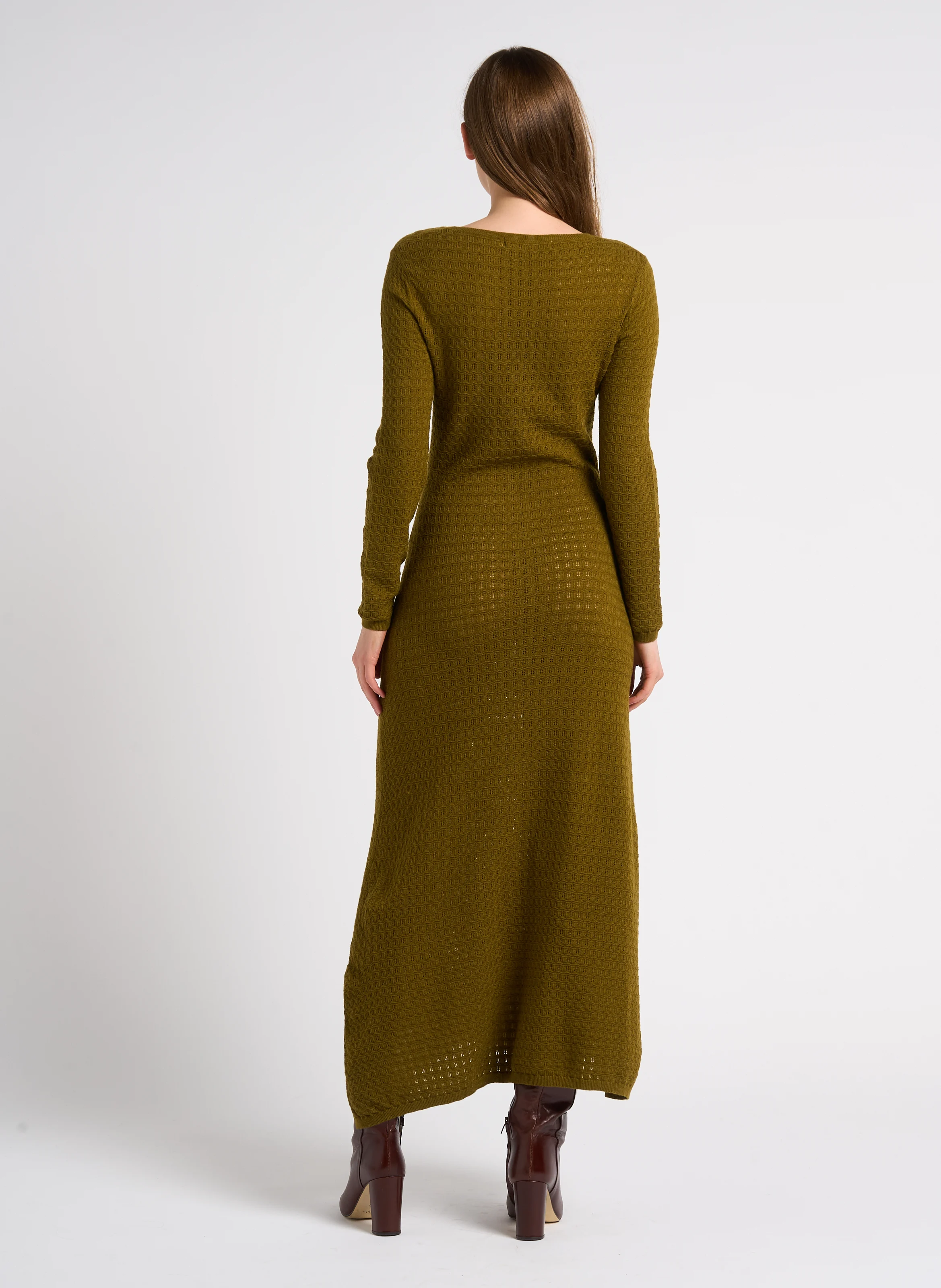 Robe longue droite col rond en maille ajourée | Vert