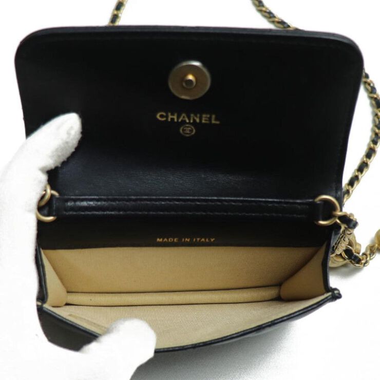 Chanel Vintage Chanel Crossbody Bag Black