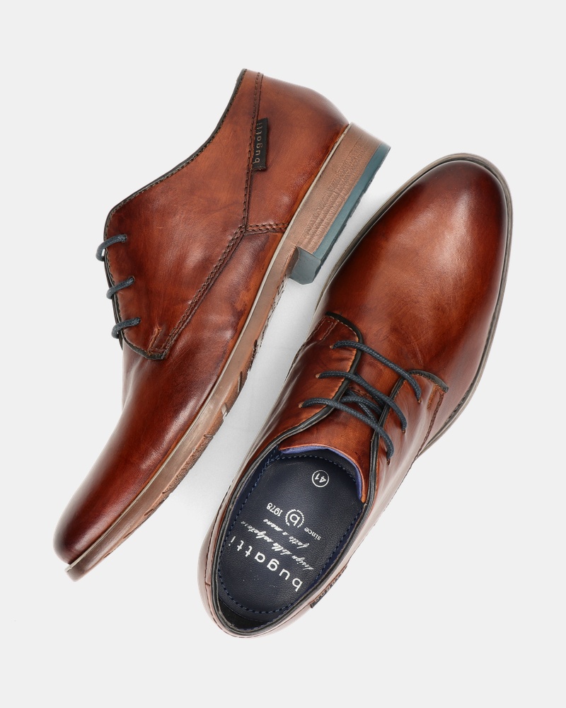 Bugatti Licio Lage nette schoenen  - cognac