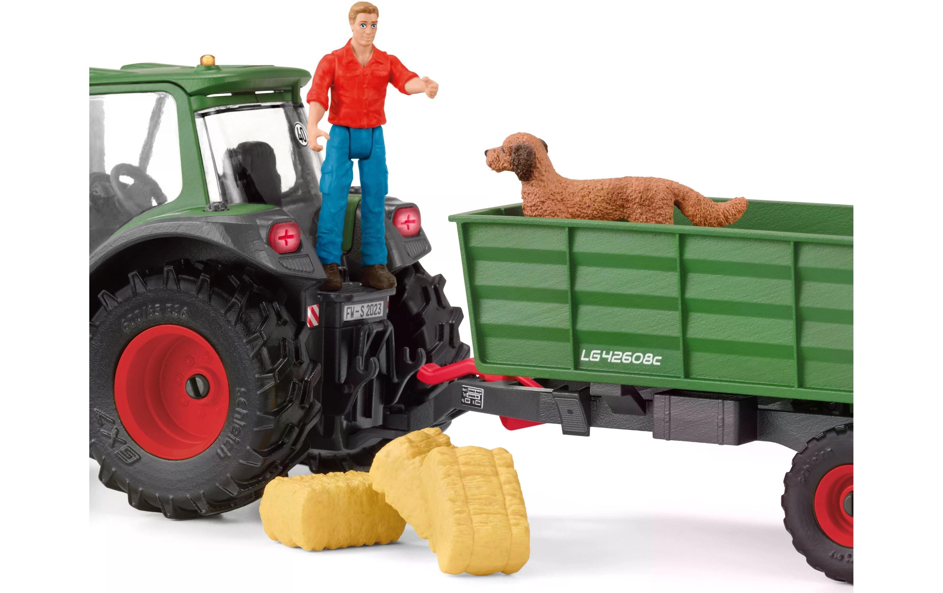 Spielfigurenset Farm World Traktor mit AnhängerTraktor-Spielset