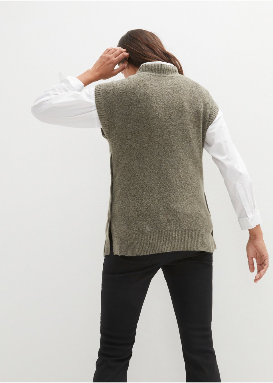 Pull de grossesse et d'allaitement avec torsades