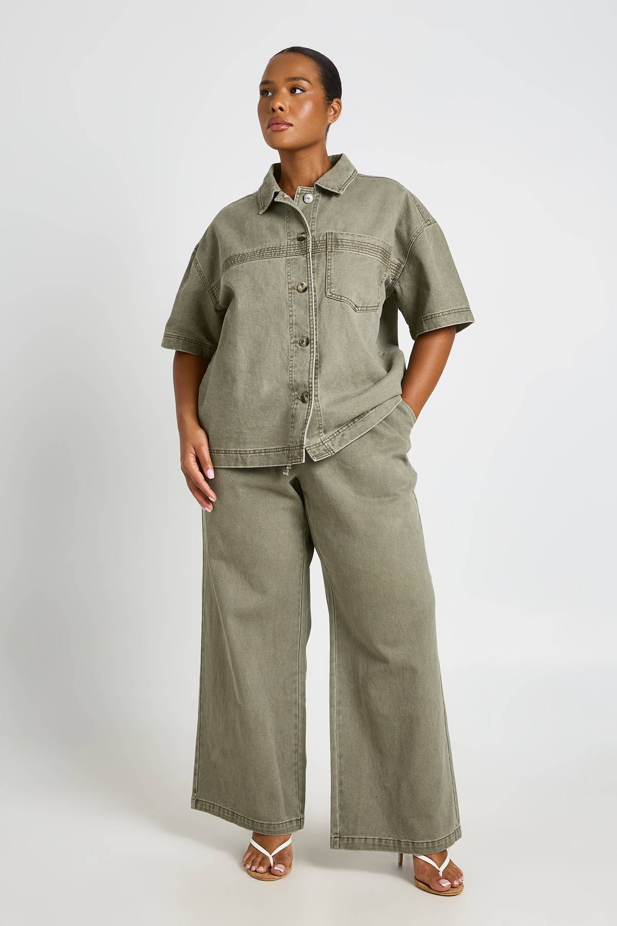 boohoo Pantalon Large Taille Élastiquée En Denim Délavé Grande Taille