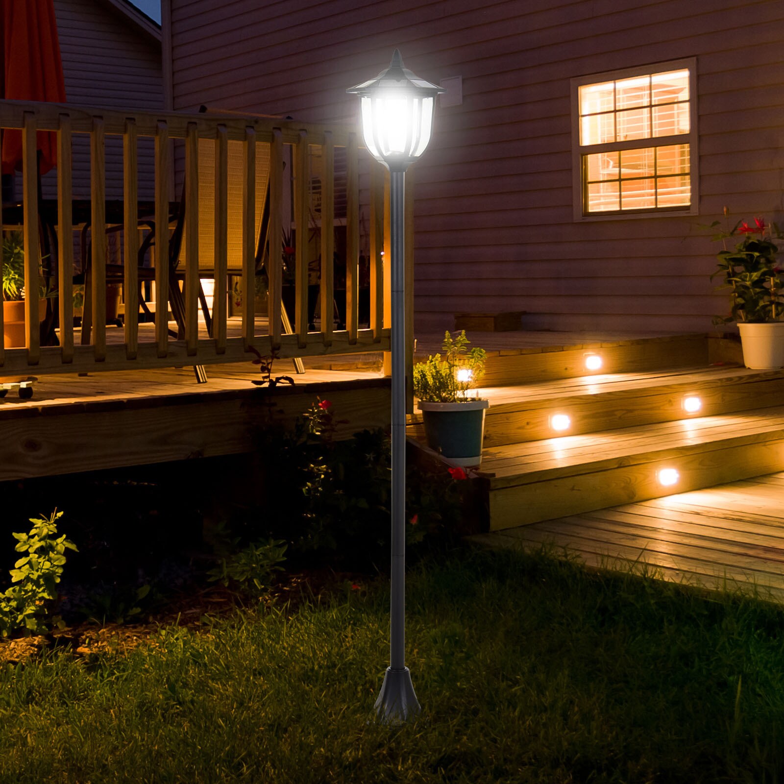 Outsunny Solar Gartenlaterne mit LED schwarz 26,5 x 177 cm (ØxH)