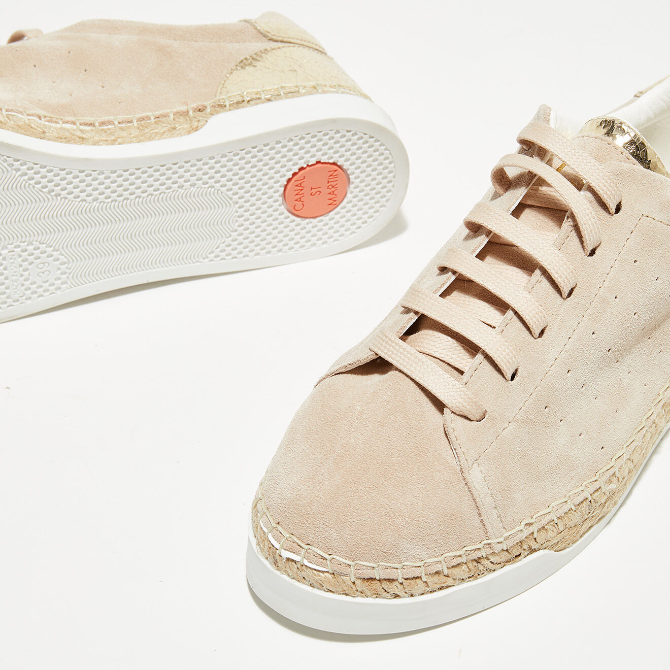 Canal Saint Martin Sneakers en Velours de Cuir Lancry crème