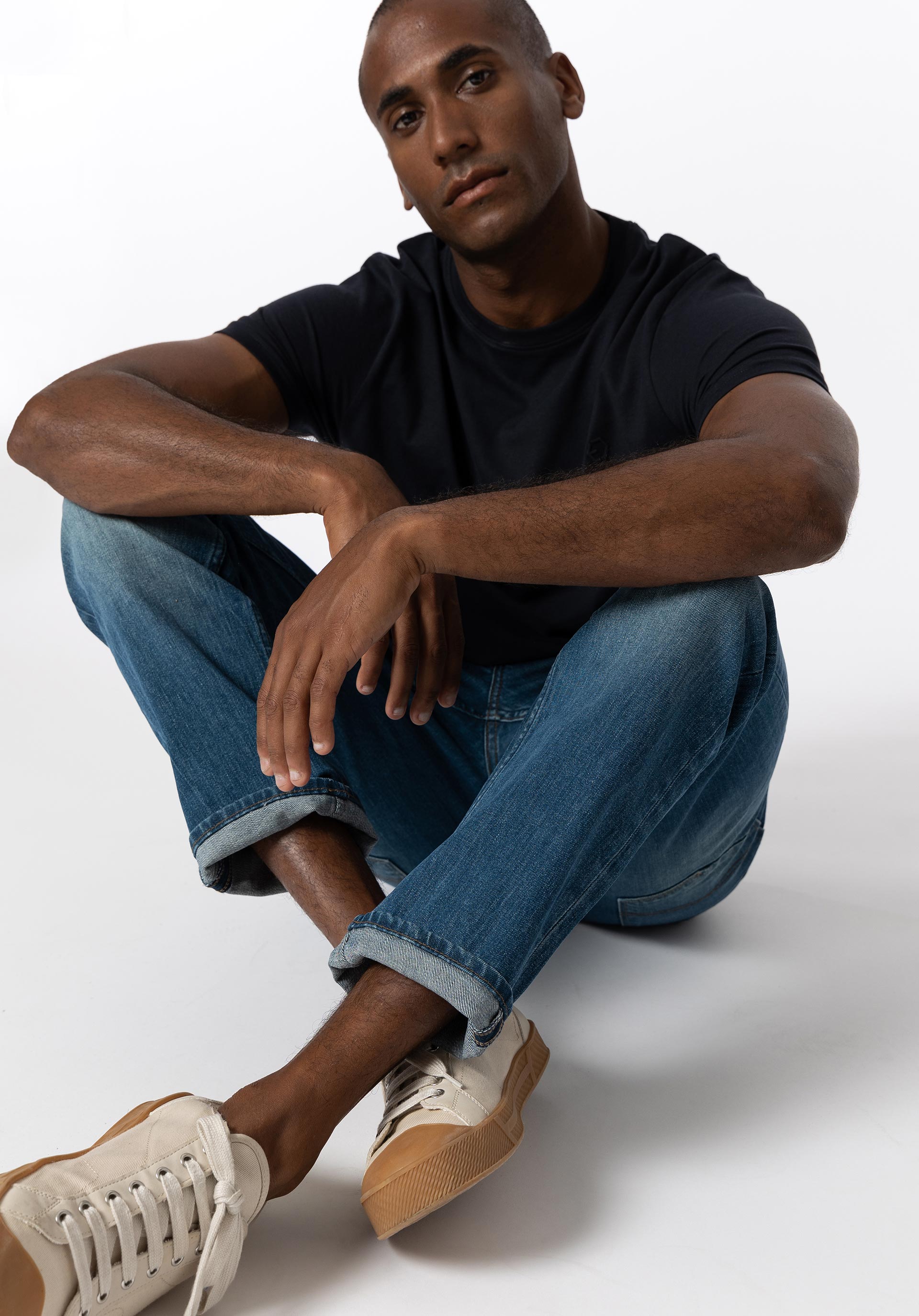 Jeans Tyler Tapered com Rasgões