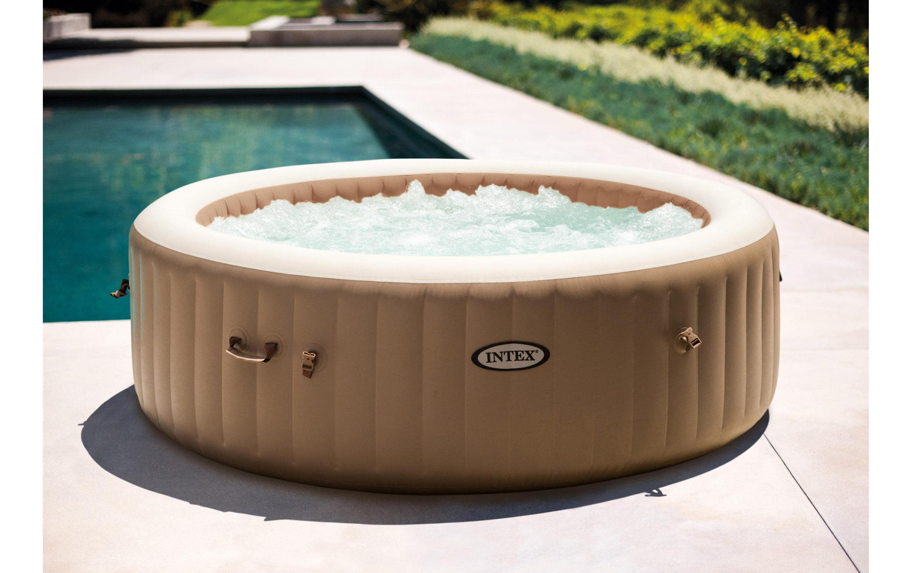 Whirlpool PureSpa Bubble Massage Ø 216 cm, 2020<br>Entspannung im sprudelnden Wasser