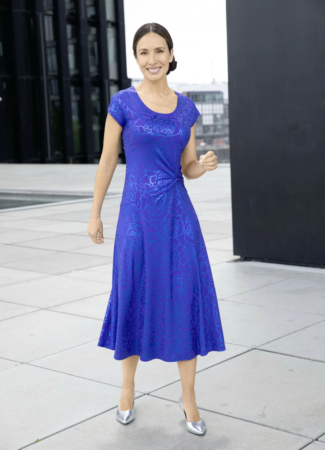 Kleid mit raffinierter Knotenoptik