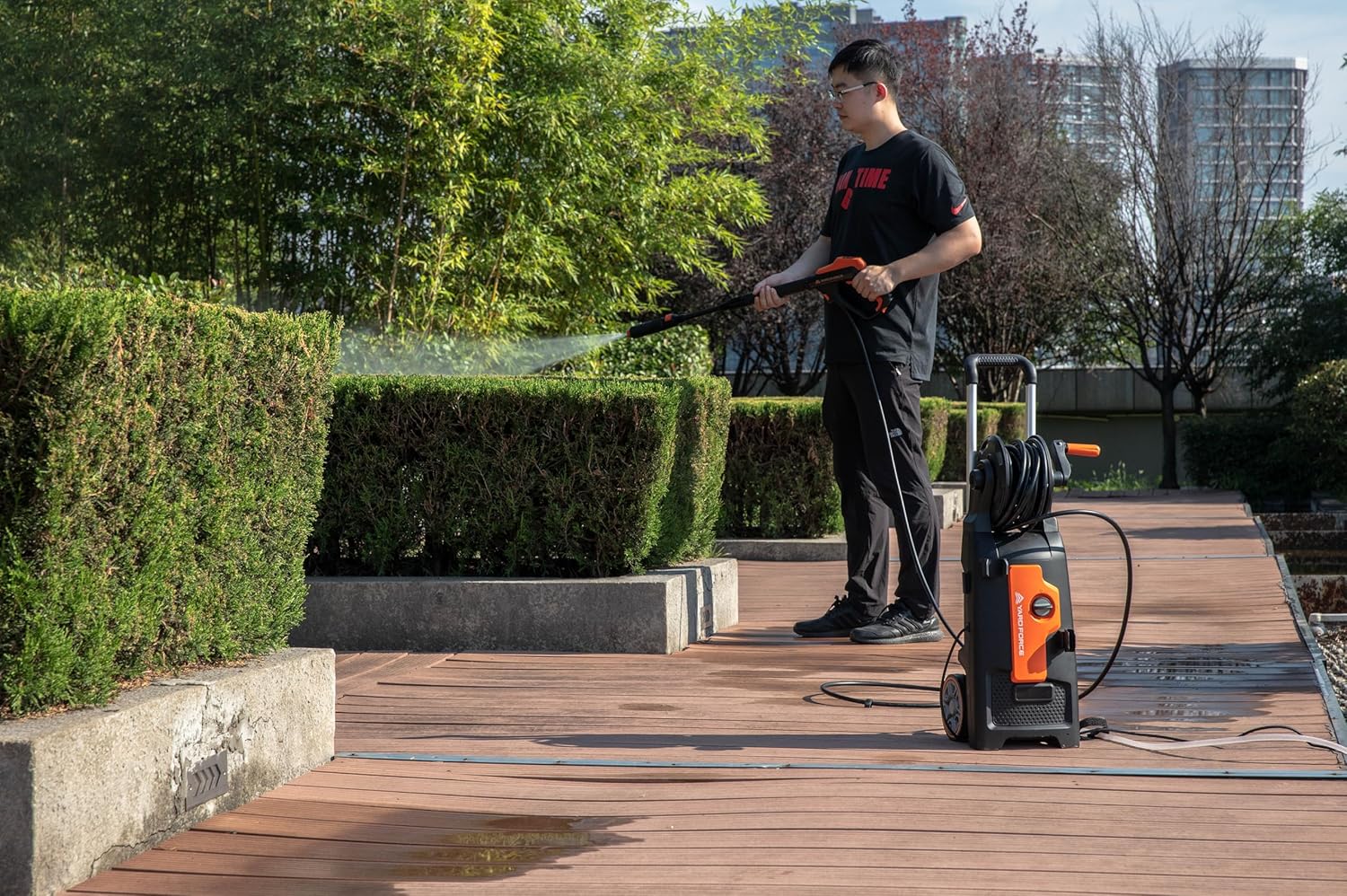Yard Force EW U15C Hochdruckreiniger 2000 W | 150 bar Max. | 440 l/h | Vario-Twist- & Turbo-Düse | 6,5 m Schlauch, integrierte Schlauchtrommel, Teleskopgriff, Reinigungsmitteltank
