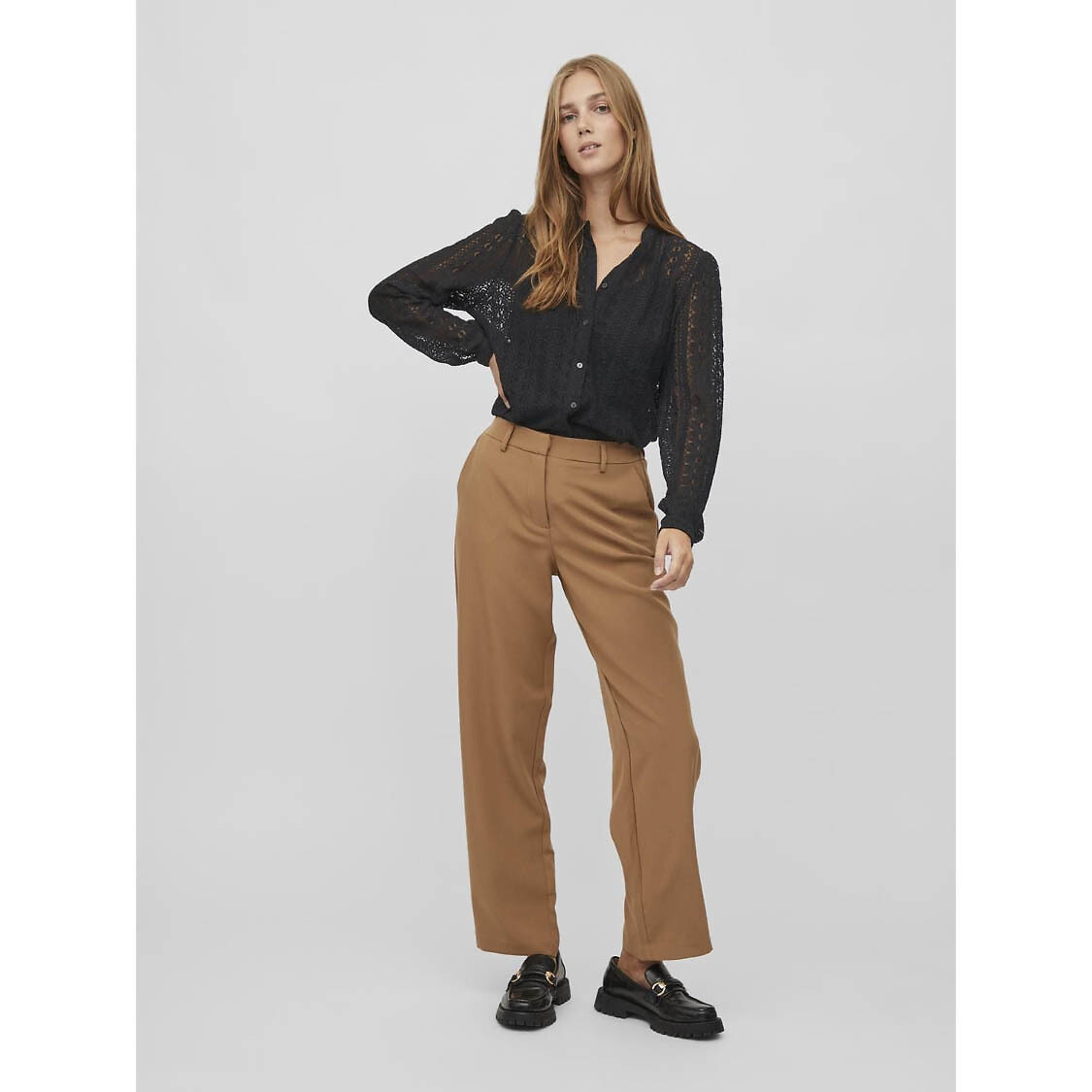 VILA<br>Camisa de renda