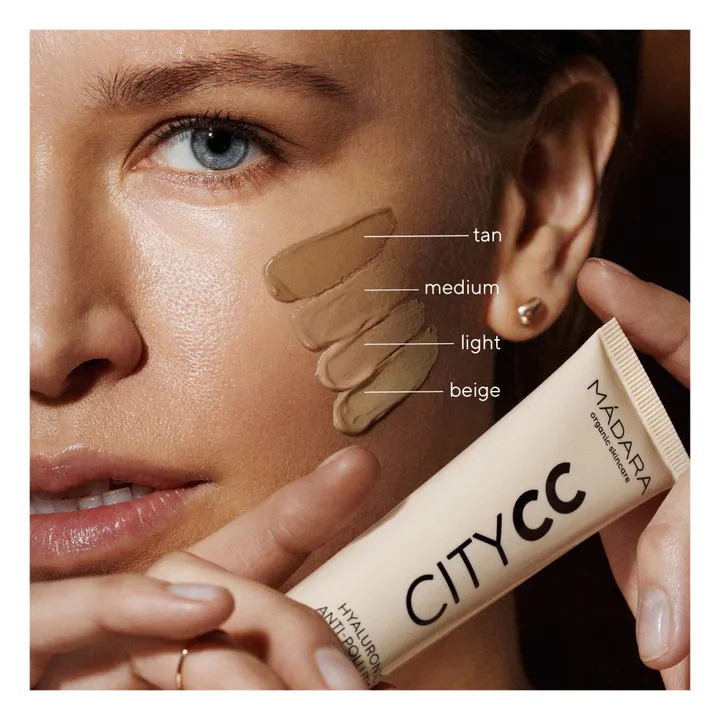 MÁDARA CITY CC Crème anti-Pollution à l’acide hyaluronique SPF15 - 40 ml | Tan