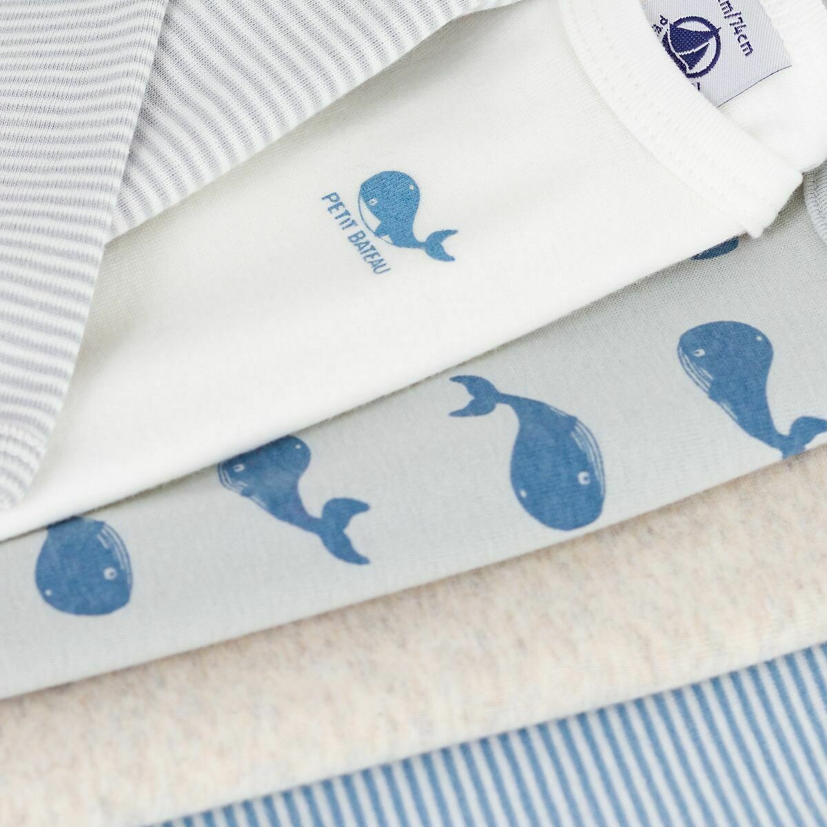 PETIT BATEAU<br>Conjunto de 5 bodies de manga comprida