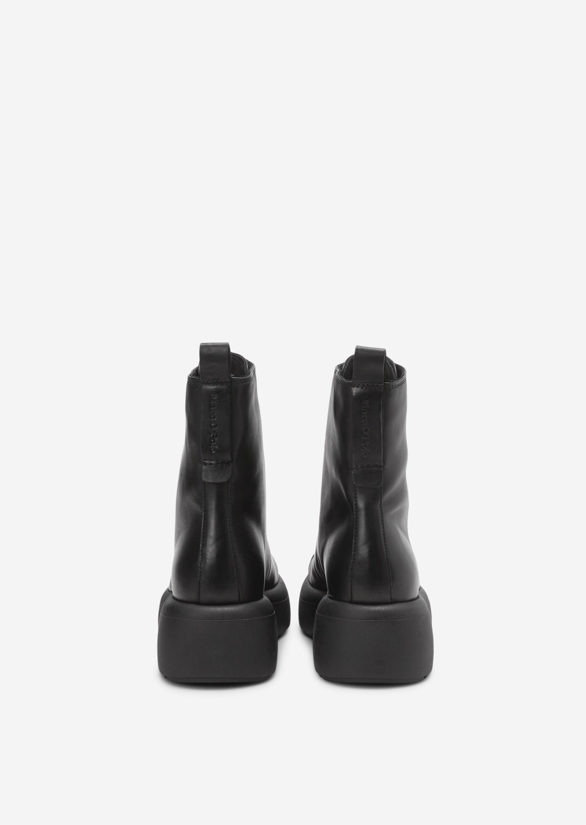 Zipper-Stiefel mit moderner Chunky-Sohle