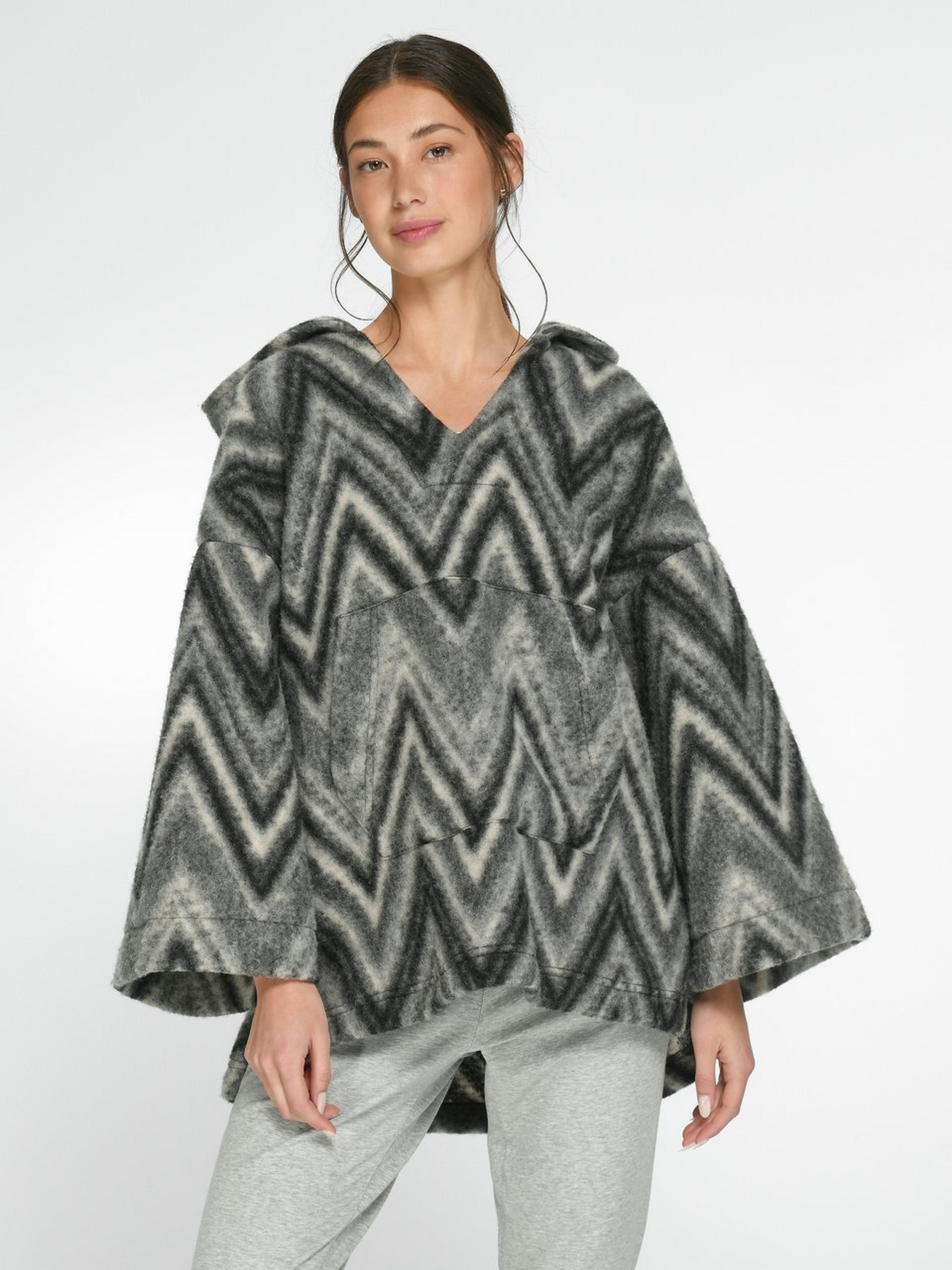 Poncho mit Kapuze