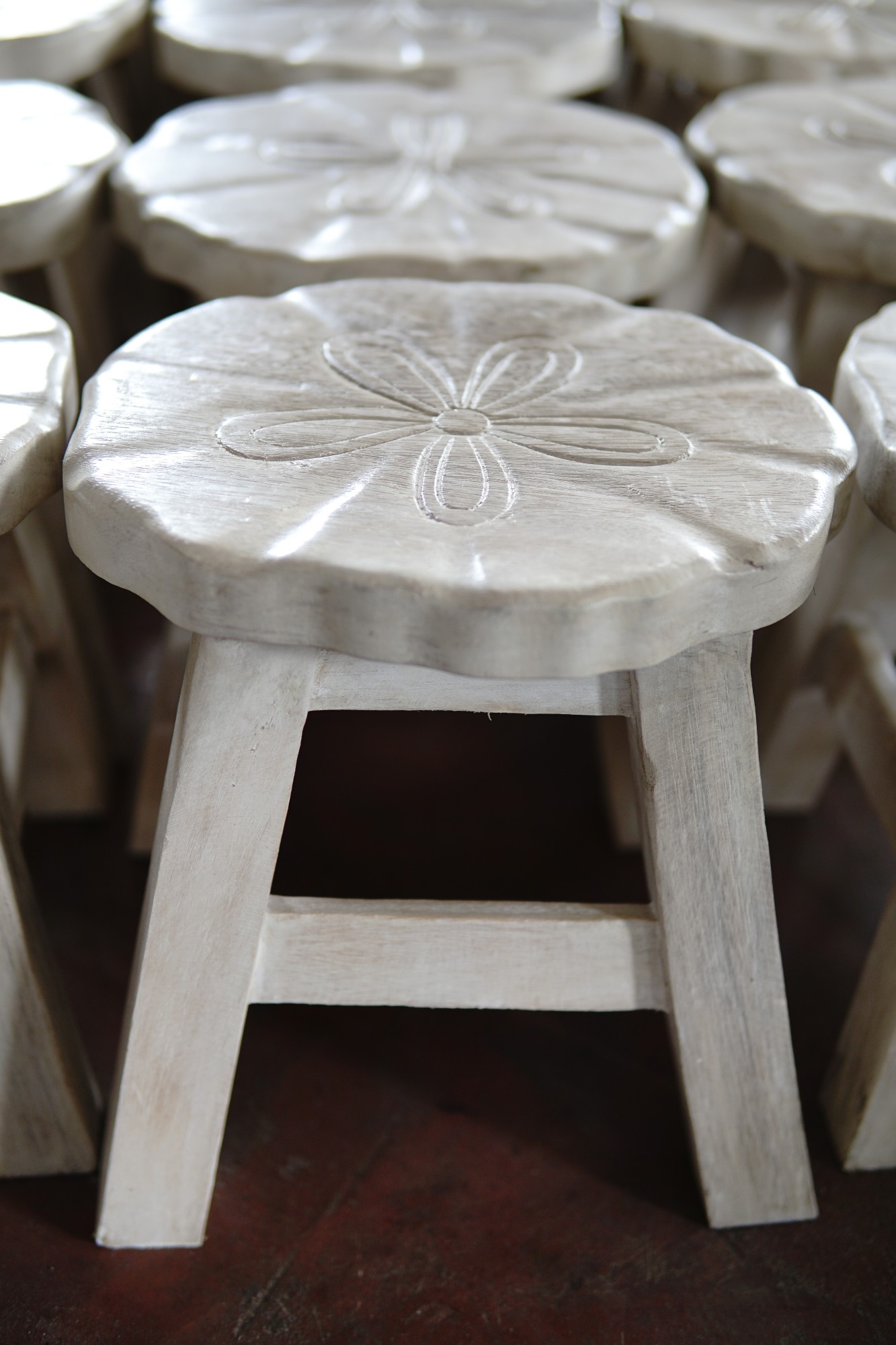 Hocker 'Blume', weiß, Ø 25 cm, H 25 cm von fischer's lagerhaus