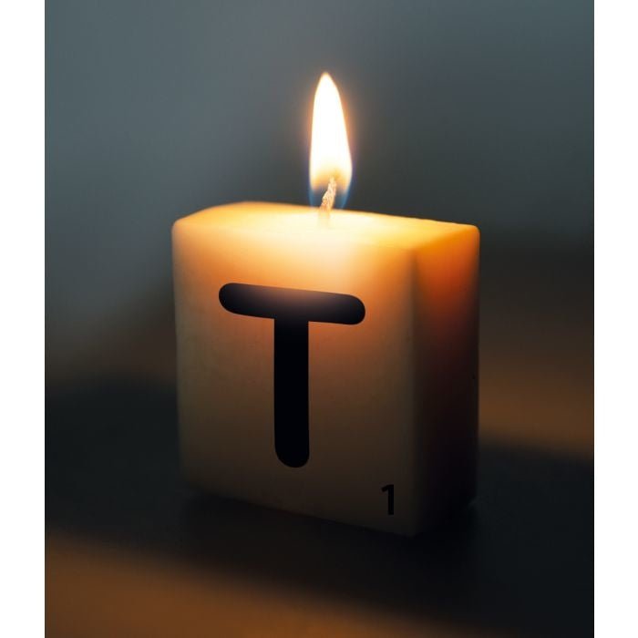 Letter Kaarsje T 4cm
