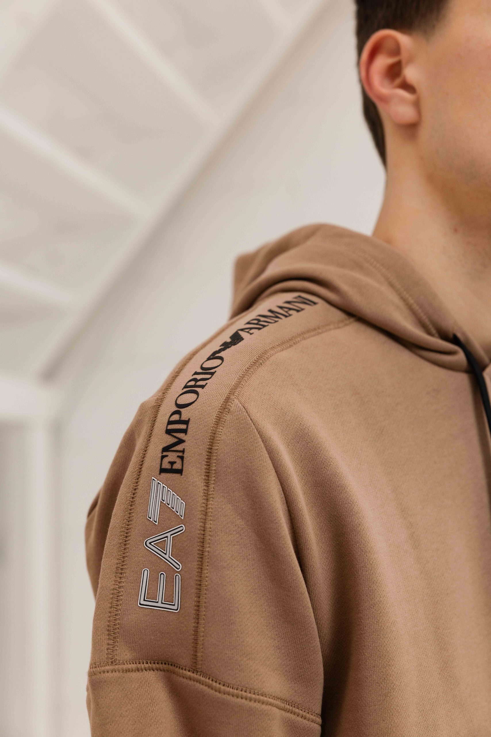 EA7 Emporio Armani 6DPM18 Hoodie Heren Lichtbruin