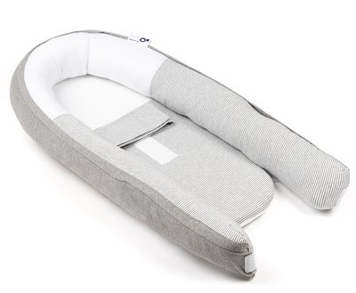 Doomoo Babynest Stripete, Grå