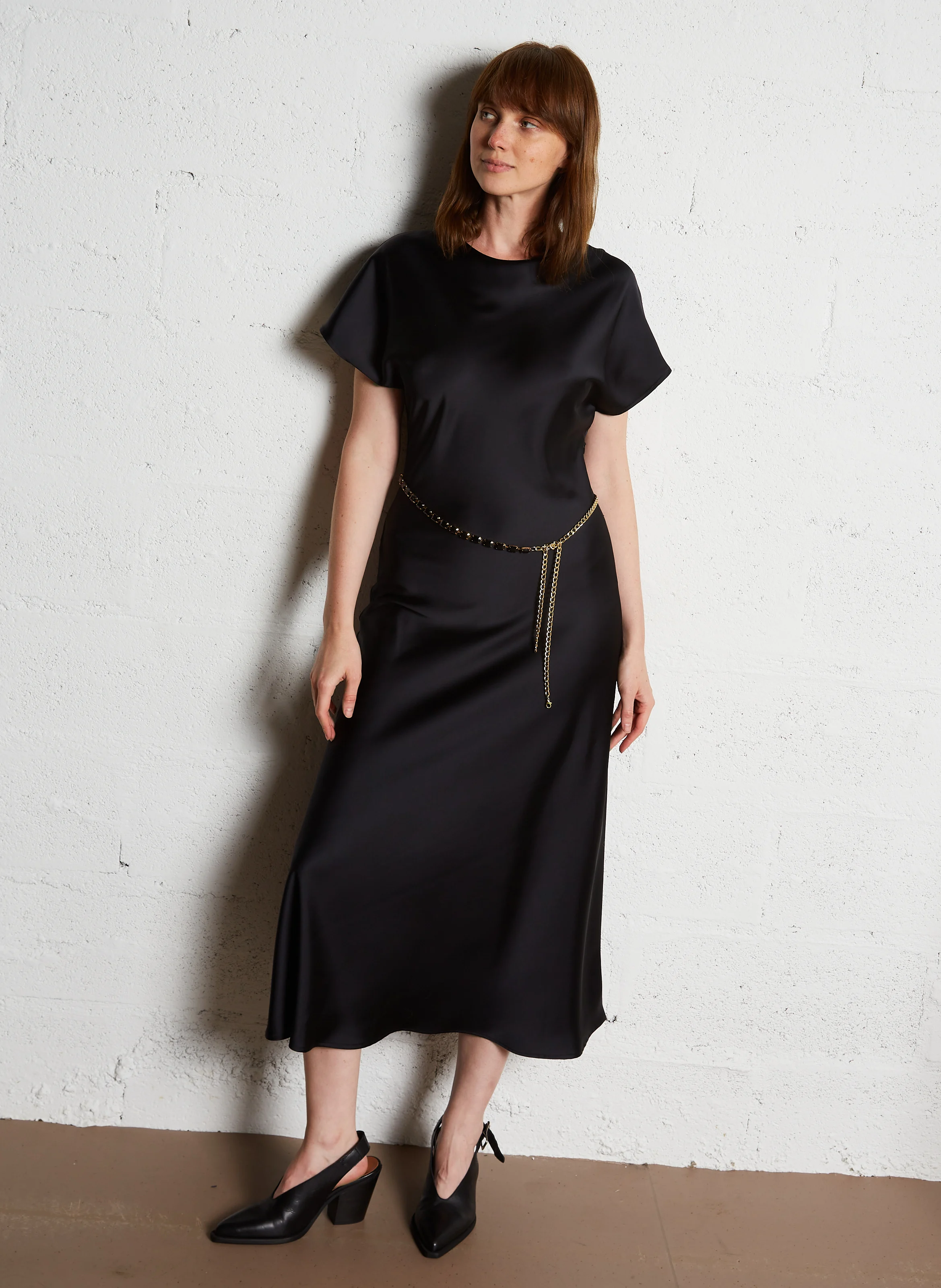 Robe longue cintrée à col rond | Noir