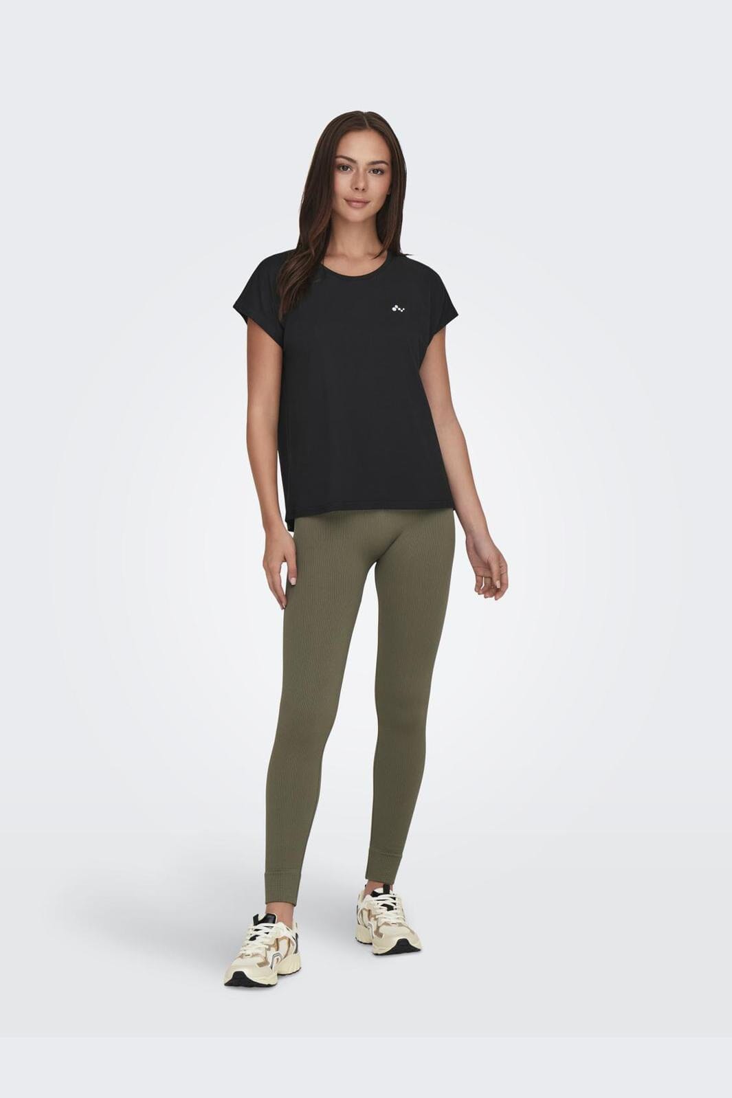 Only Onpaubree Life On Ss Bat Loose Tee