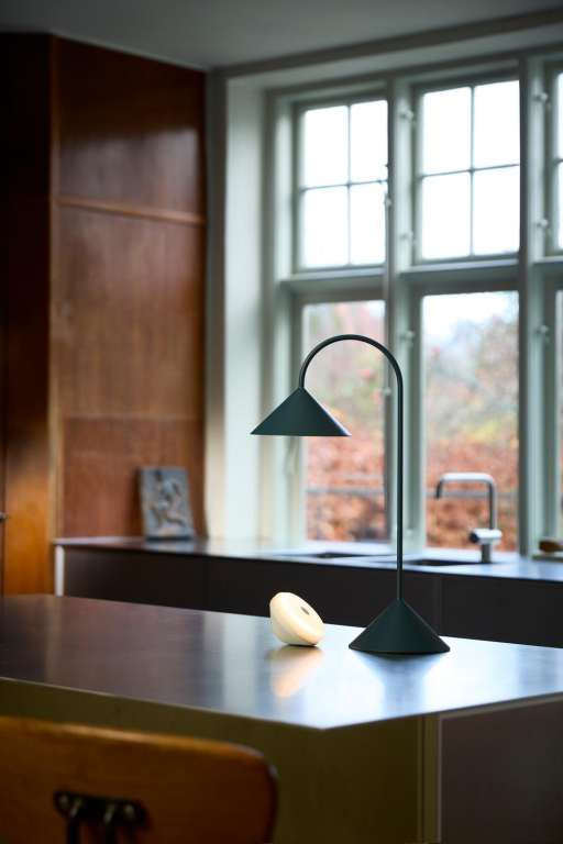 Frandsen Grasp tafellamp H47 LED oplaadbaar Matt White