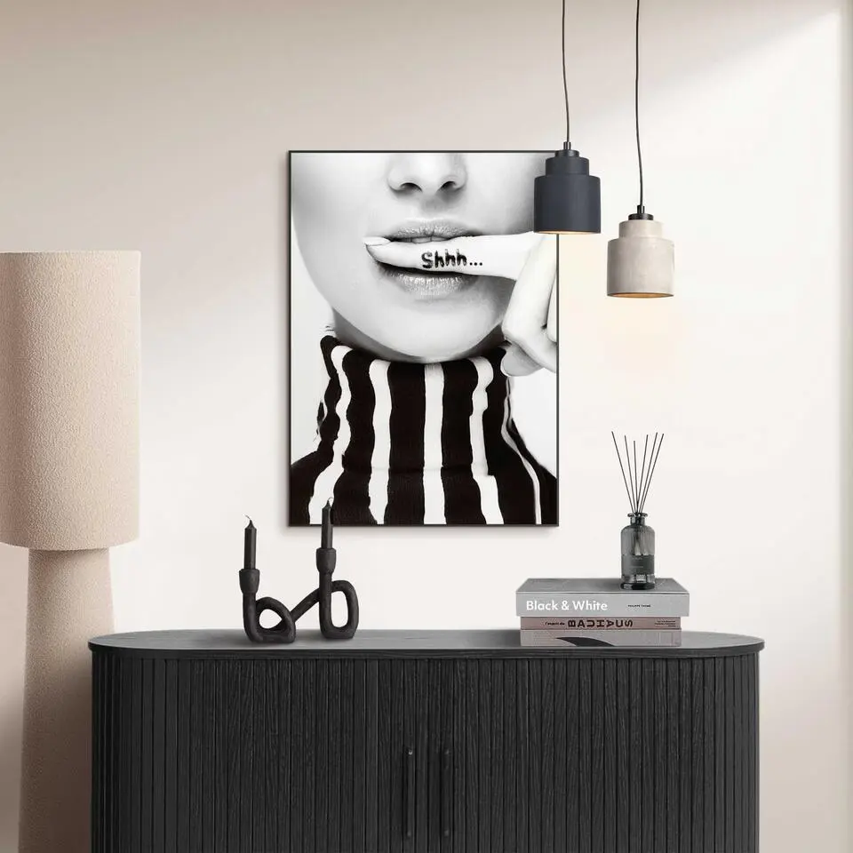Schilderij Ssshhh! - 70x50cm - Zwart-Wit