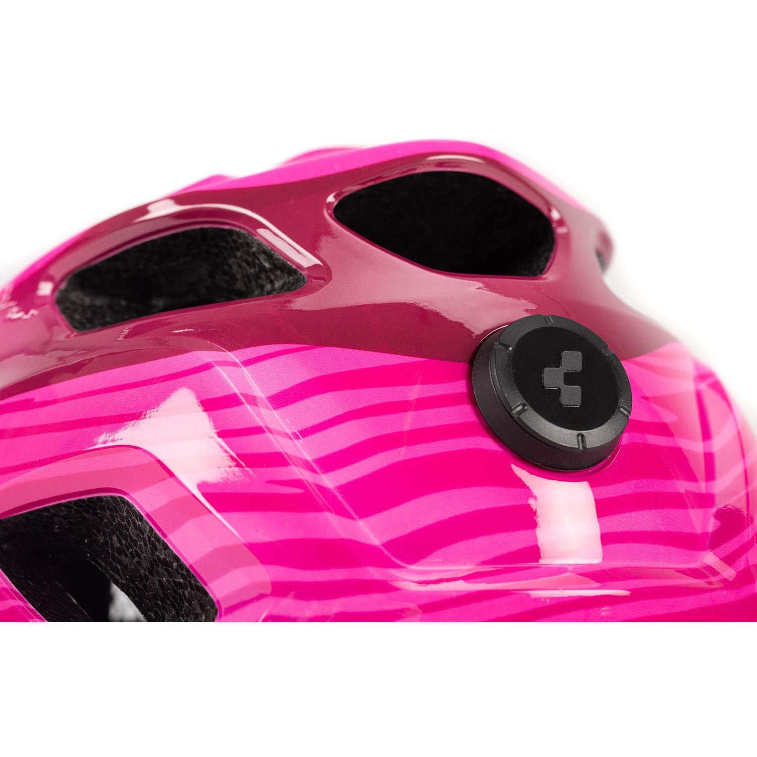 Cube  Helmet Fink