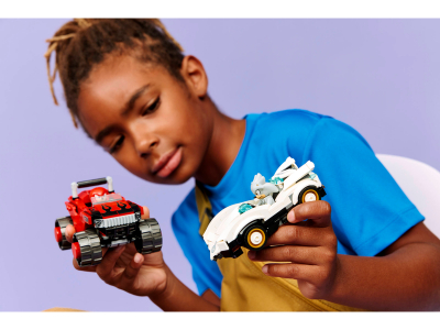 LEGO Silvers auto vs. Knuckles' monstertruck (77118)