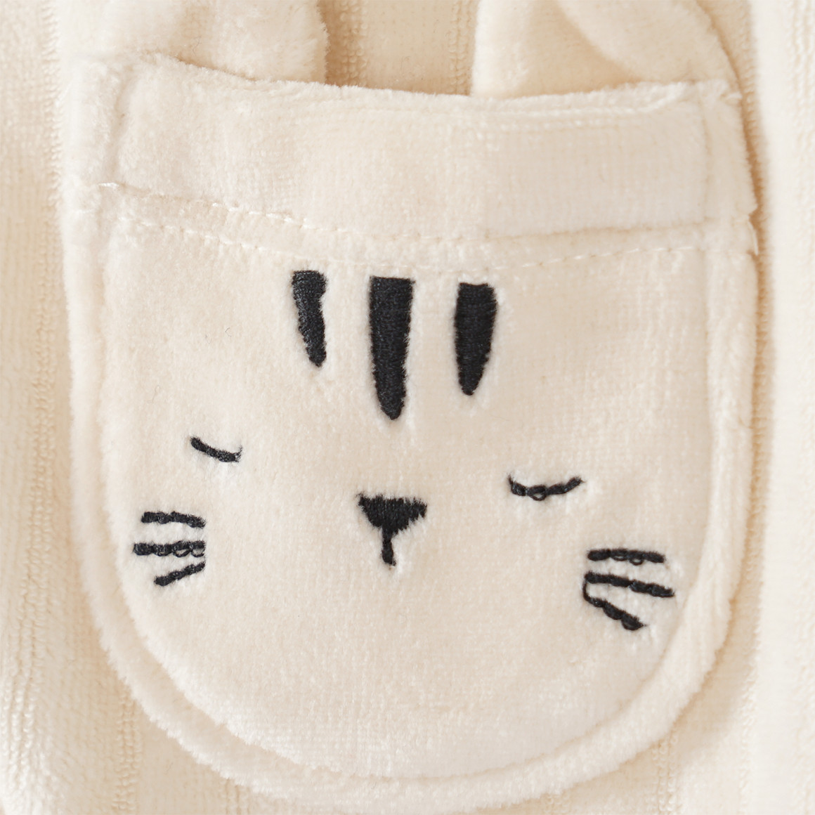 Topomini Newborn Schlafanzug mit Katzen-Motiv cremeweiss