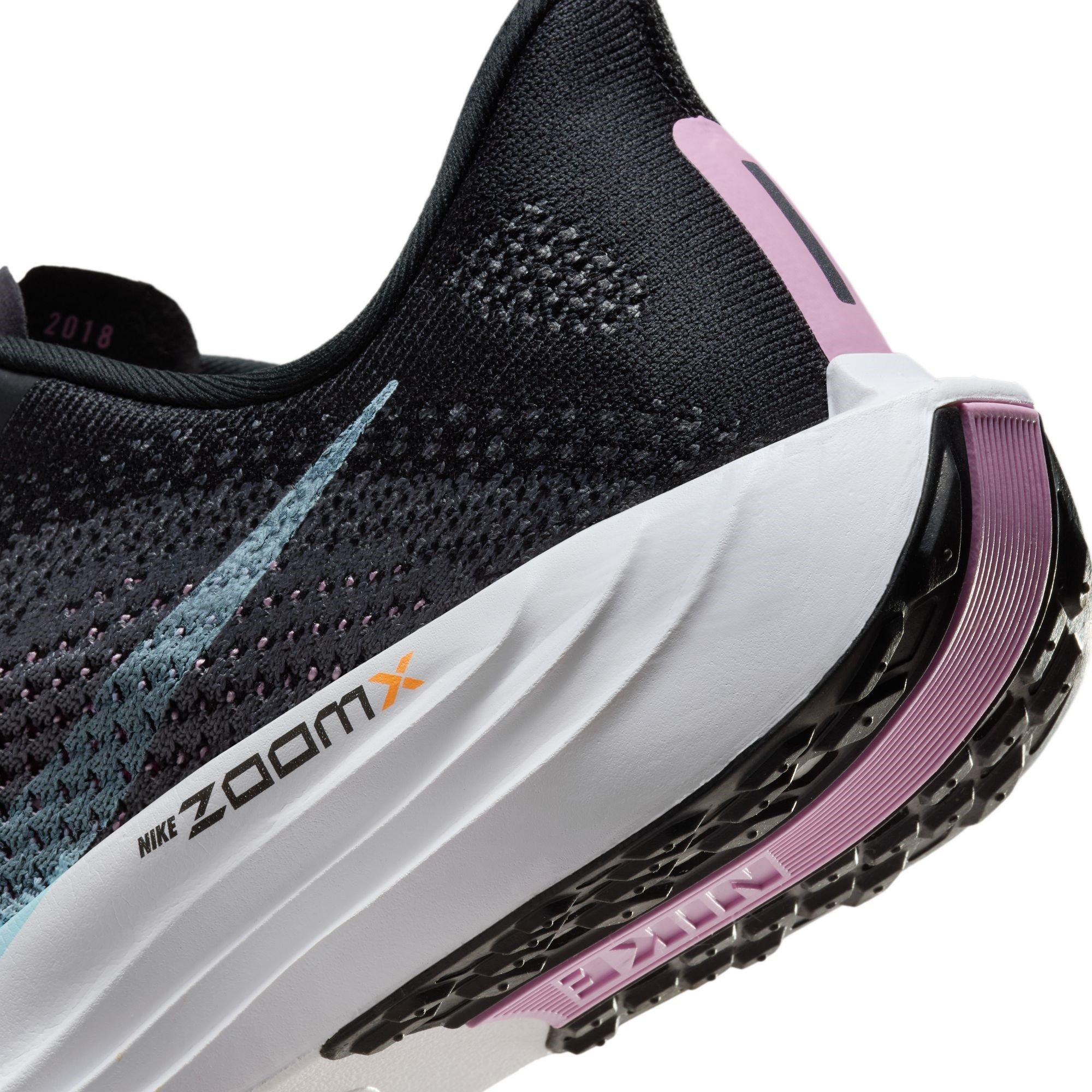 Nike Pegasus Plus Trainers Womens