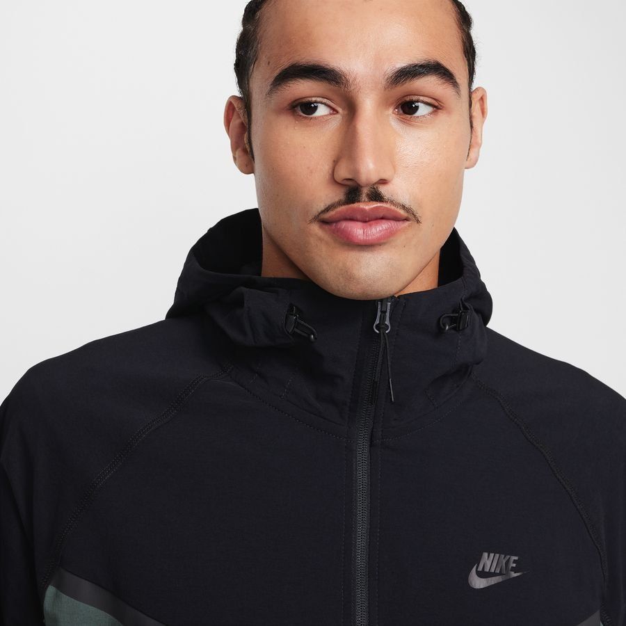 Nike Tech
