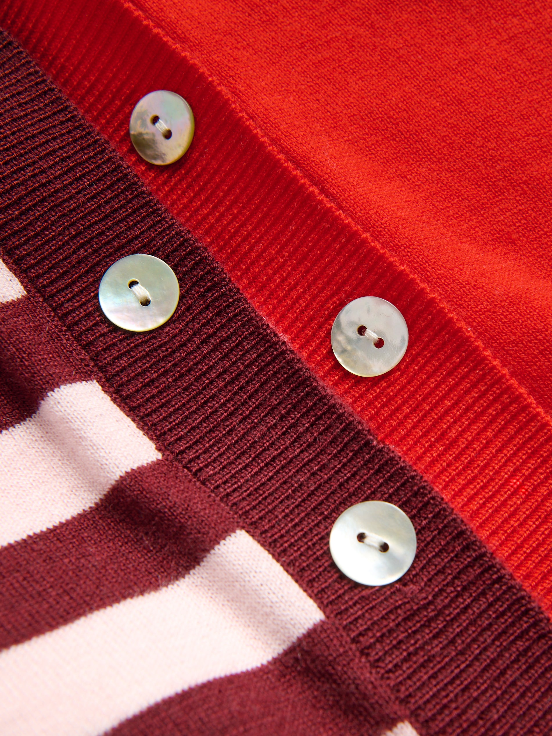 Pullover mit Schal
