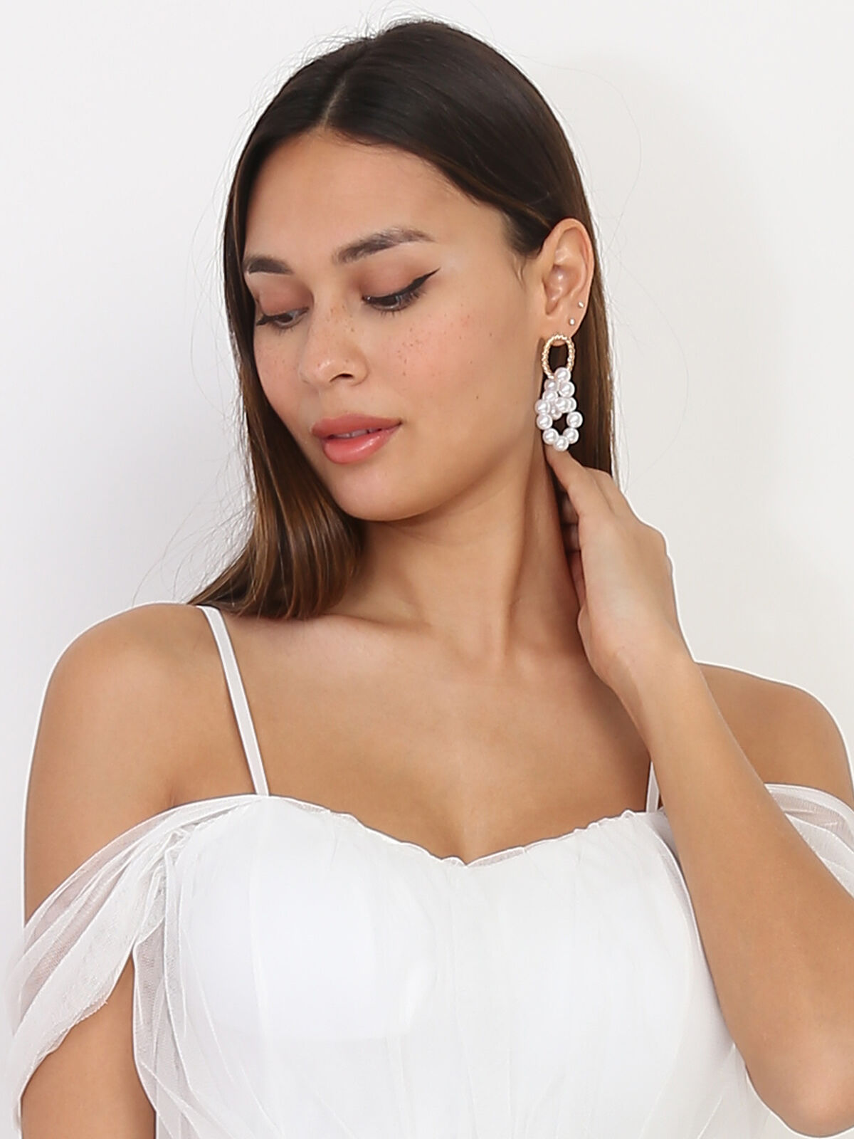 Boucles d'oreilles pendantes à perles- dore_blanc