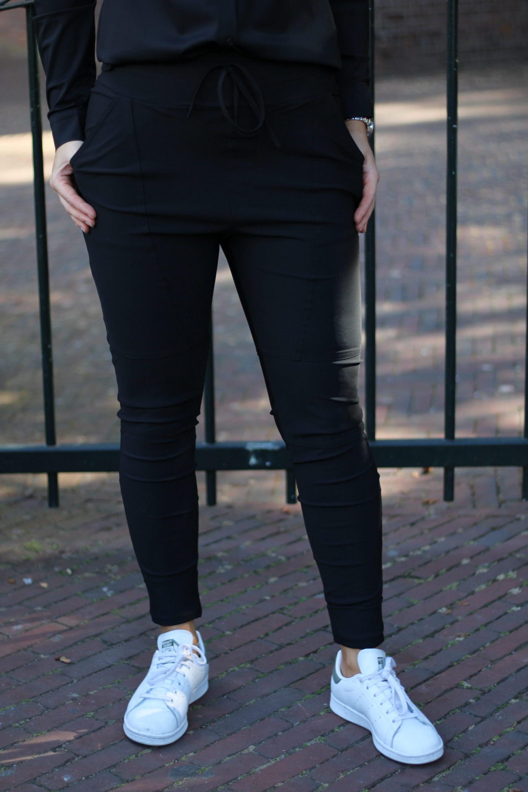 G-Maxx - Claire Travel Broek - Zwart