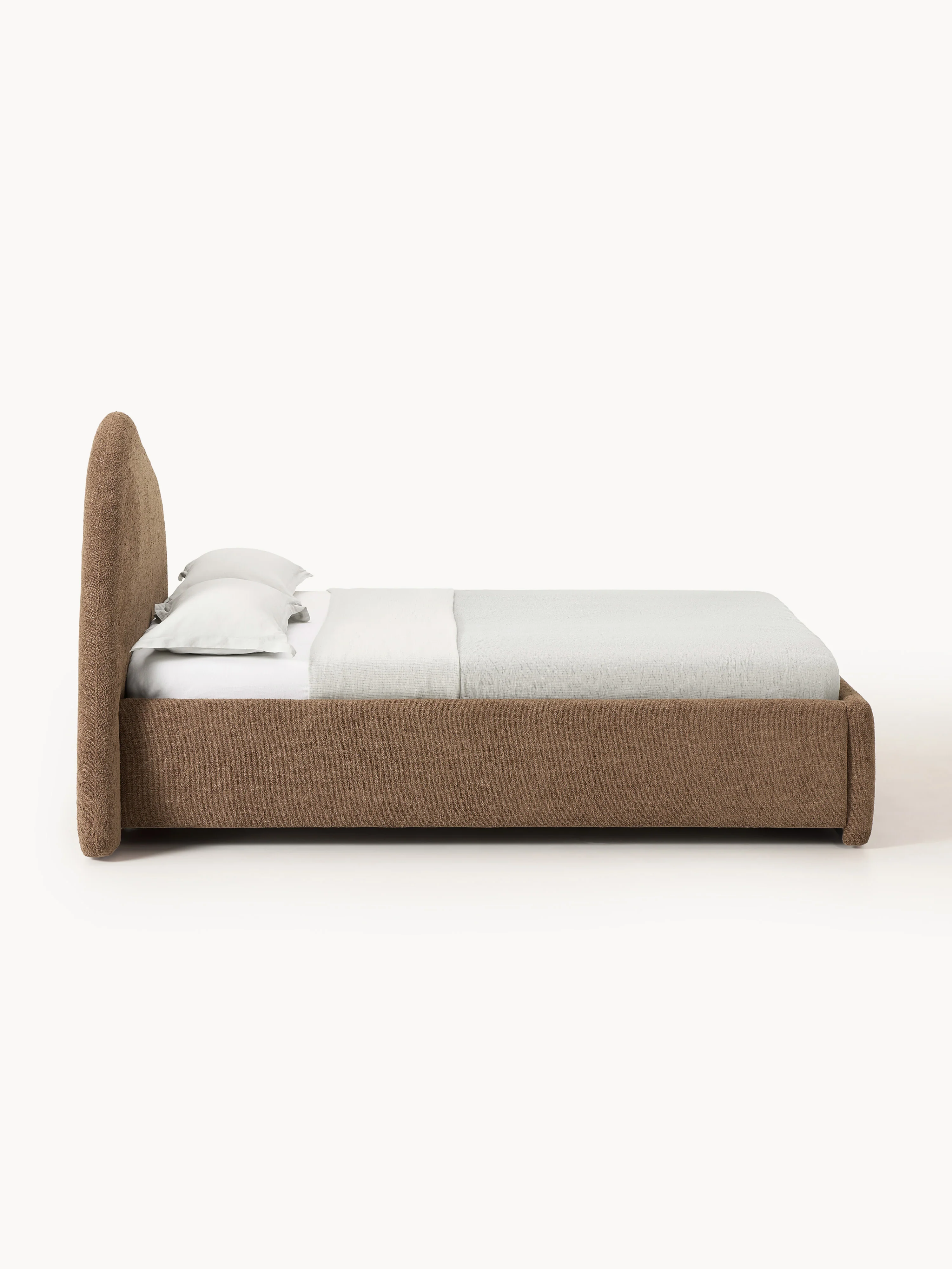 Bouclé gestoffeerd bed Gary