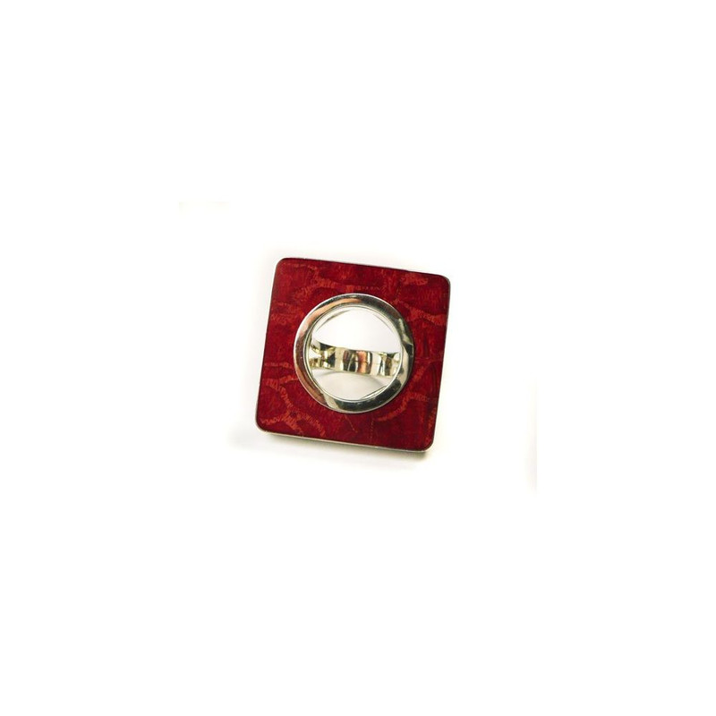 Bargue carrée en argent et gorgone rouge