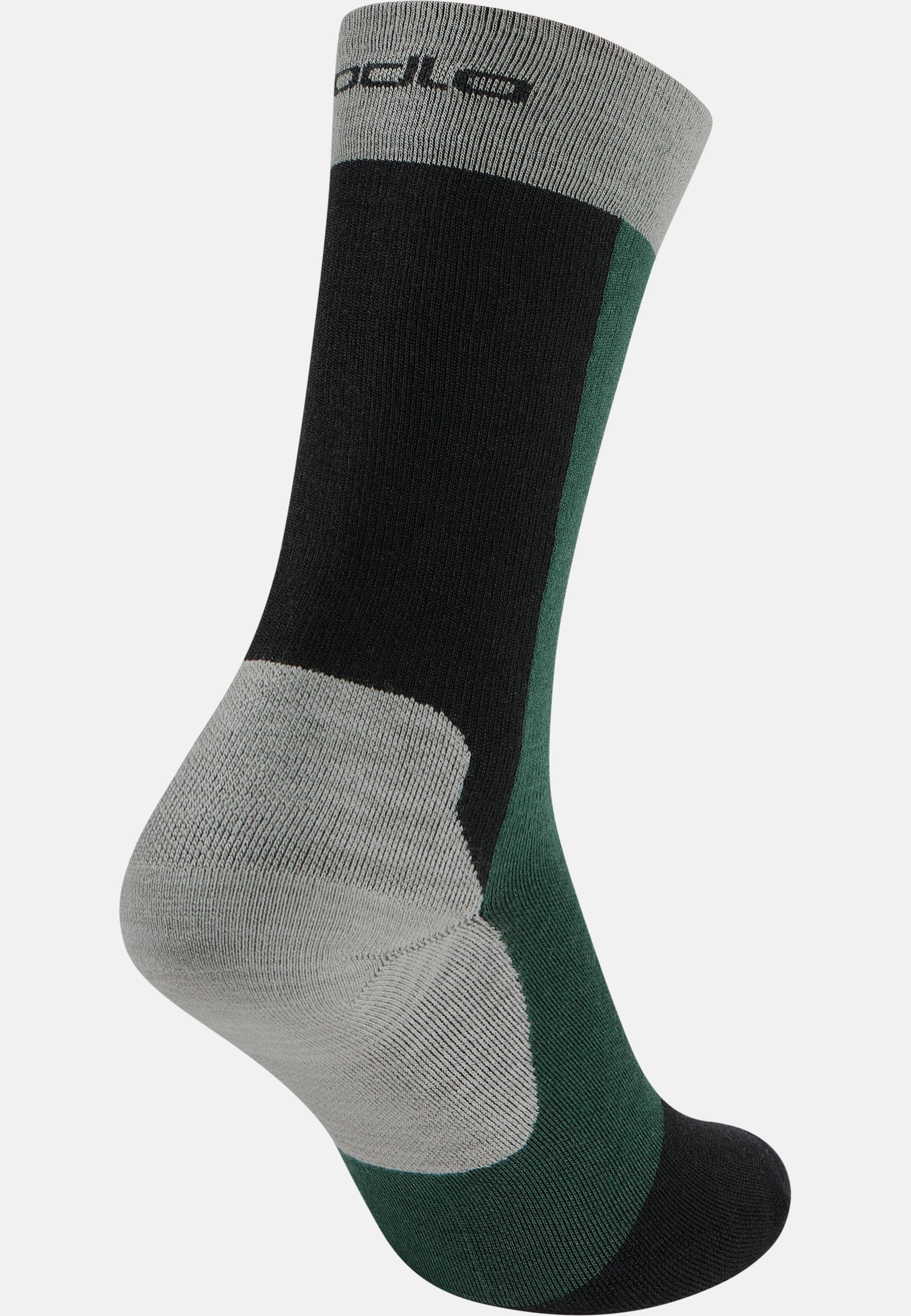 Mittellange Performance Wool Wandersocken in black - urban chic